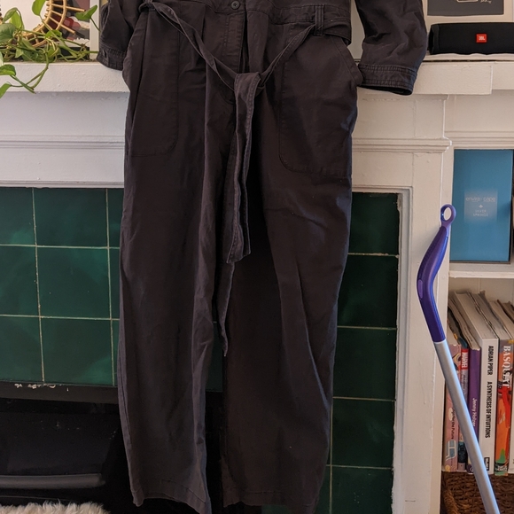XL charcoal Old navy utility jumpsuit - Picture 2 of 4